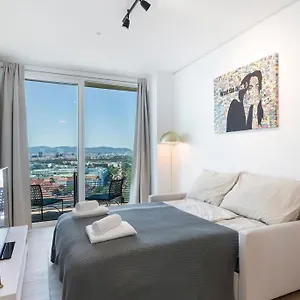  Apartment Design With Amazing View Over